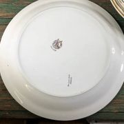 6 white flat plates pink yellow Moulin des Loups Orchies