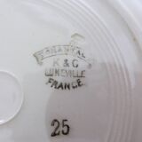 4 vintage dessert plates from K&G Luneville model Chantal 221014.