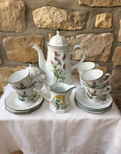 Baviere Winterling fine porcelain service or coffee