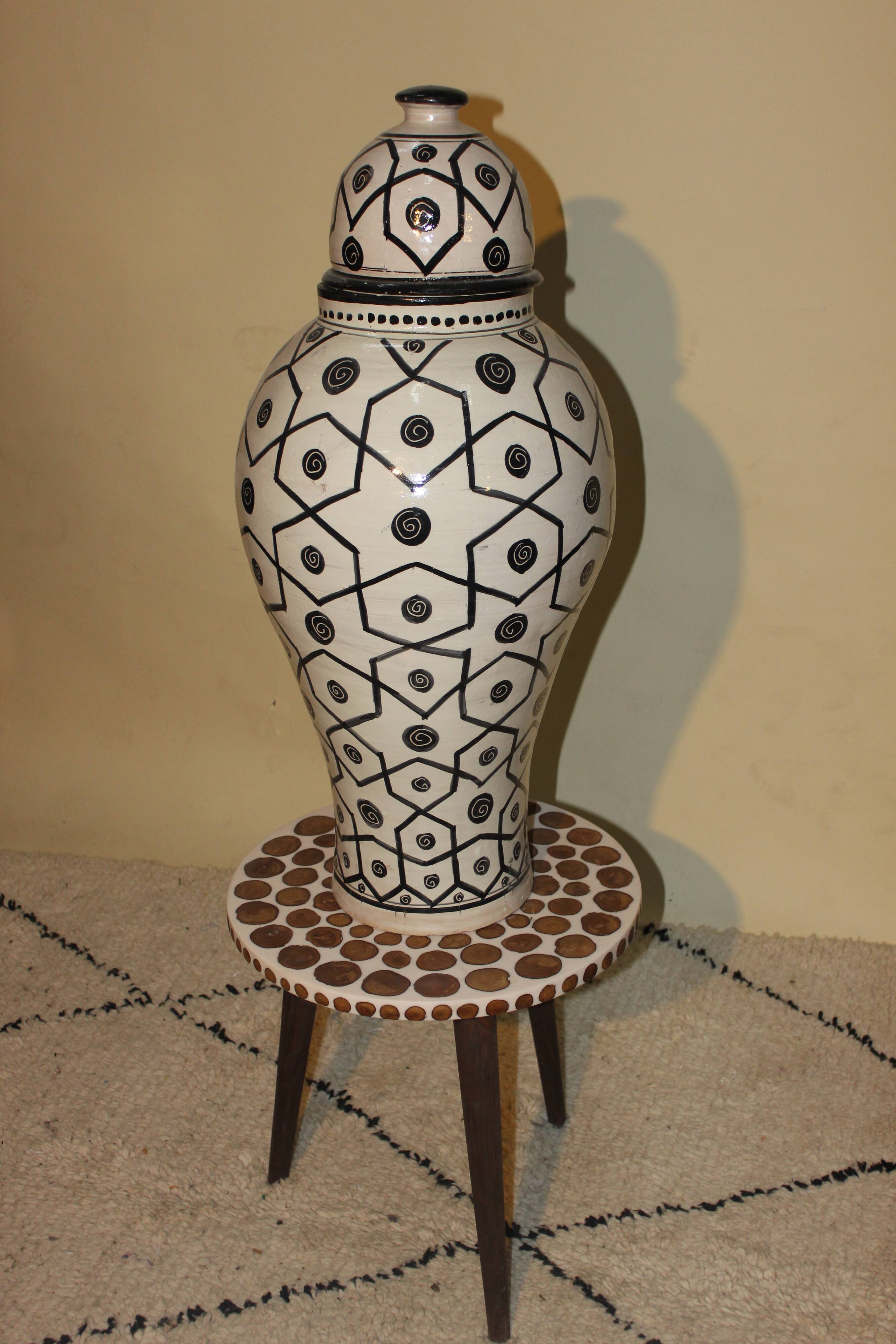 Ceramic vase