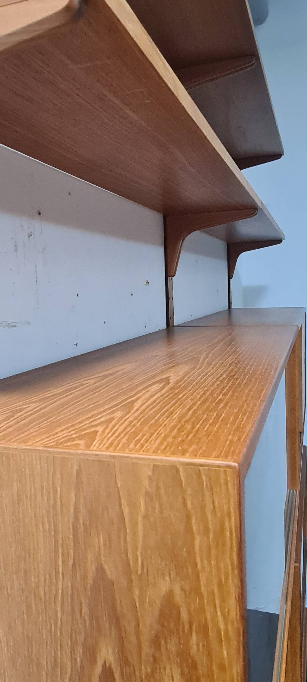 Danish wall shelf HG mobel