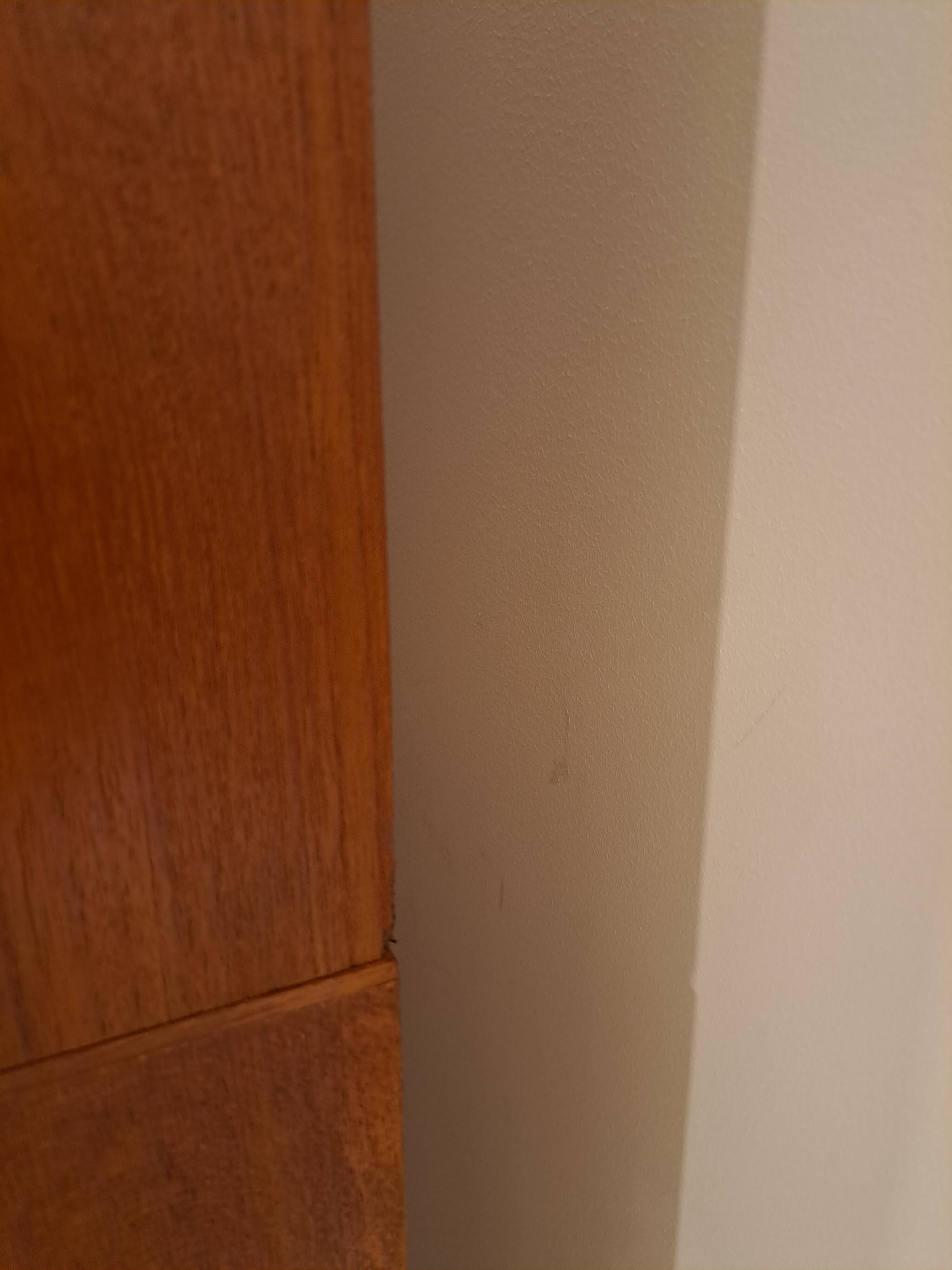 Deens hoge teak vakkenkast met bar vintage wandkast