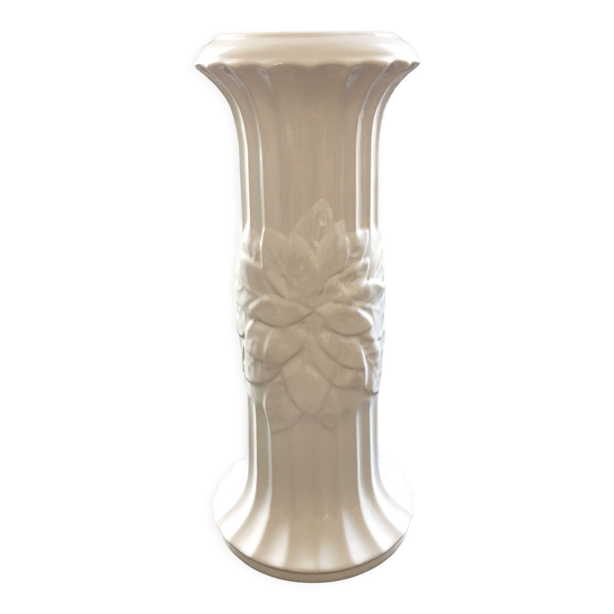 Earthenware column with floral decoration