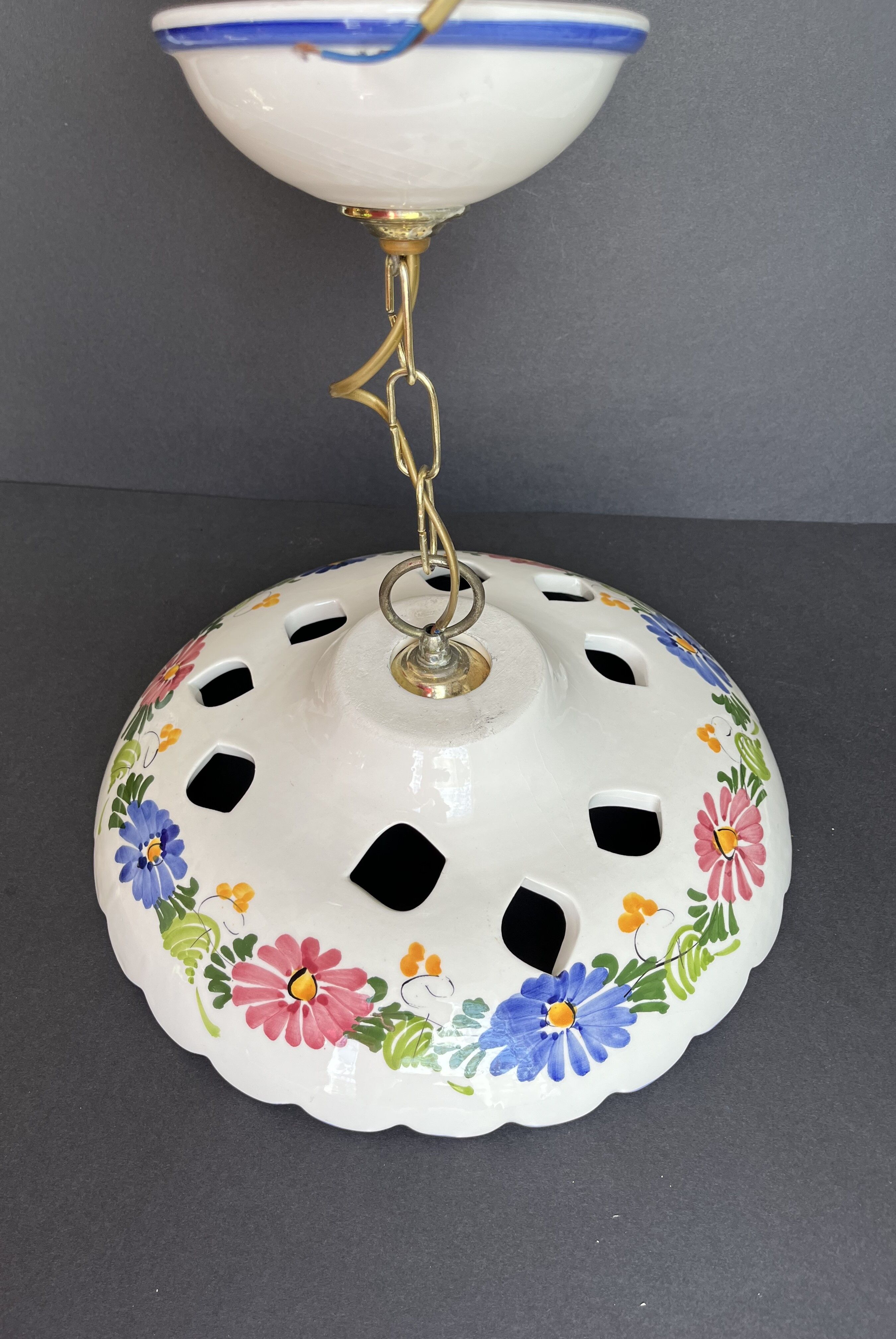 Ceramic pendant lamp