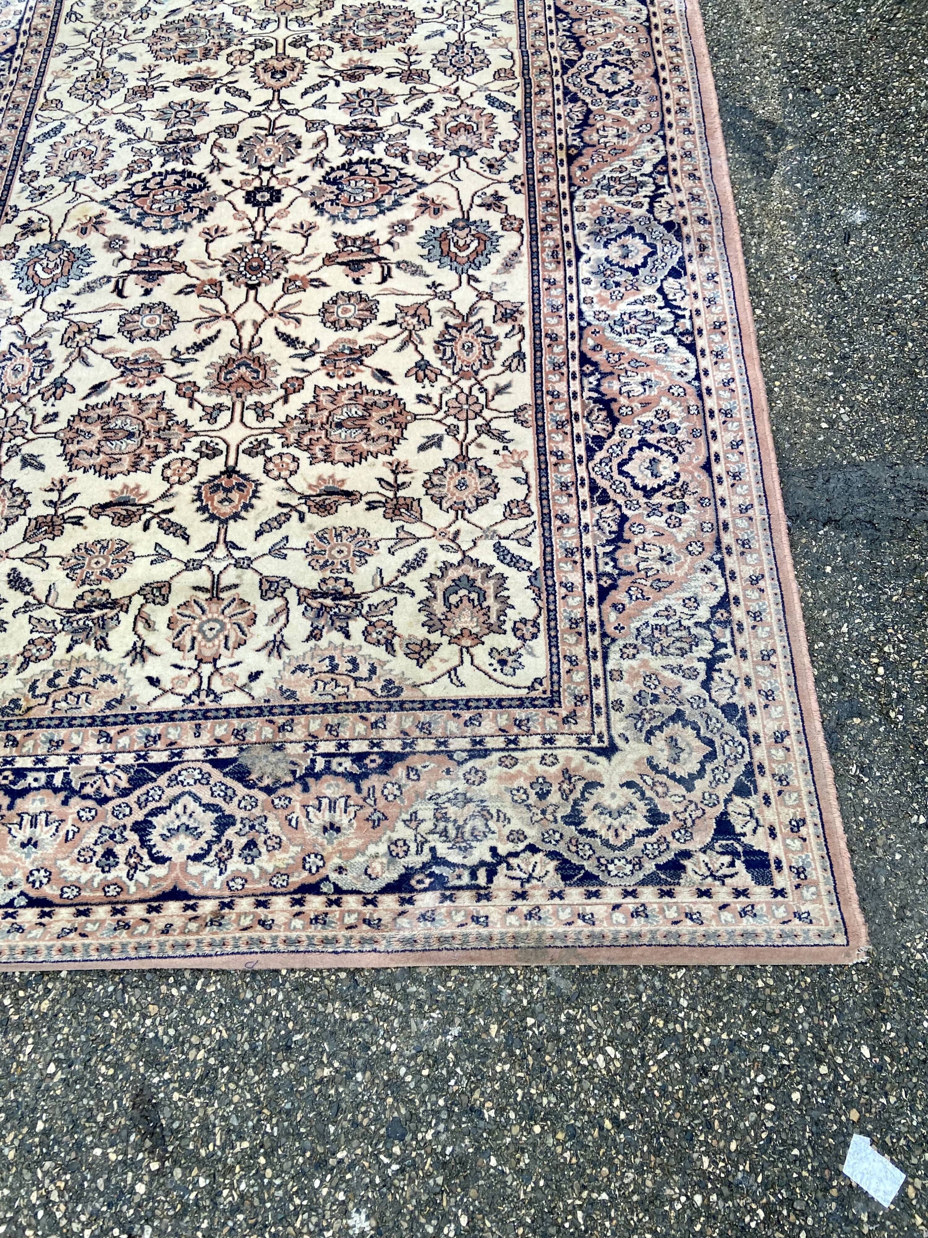 Tapis ancien rose