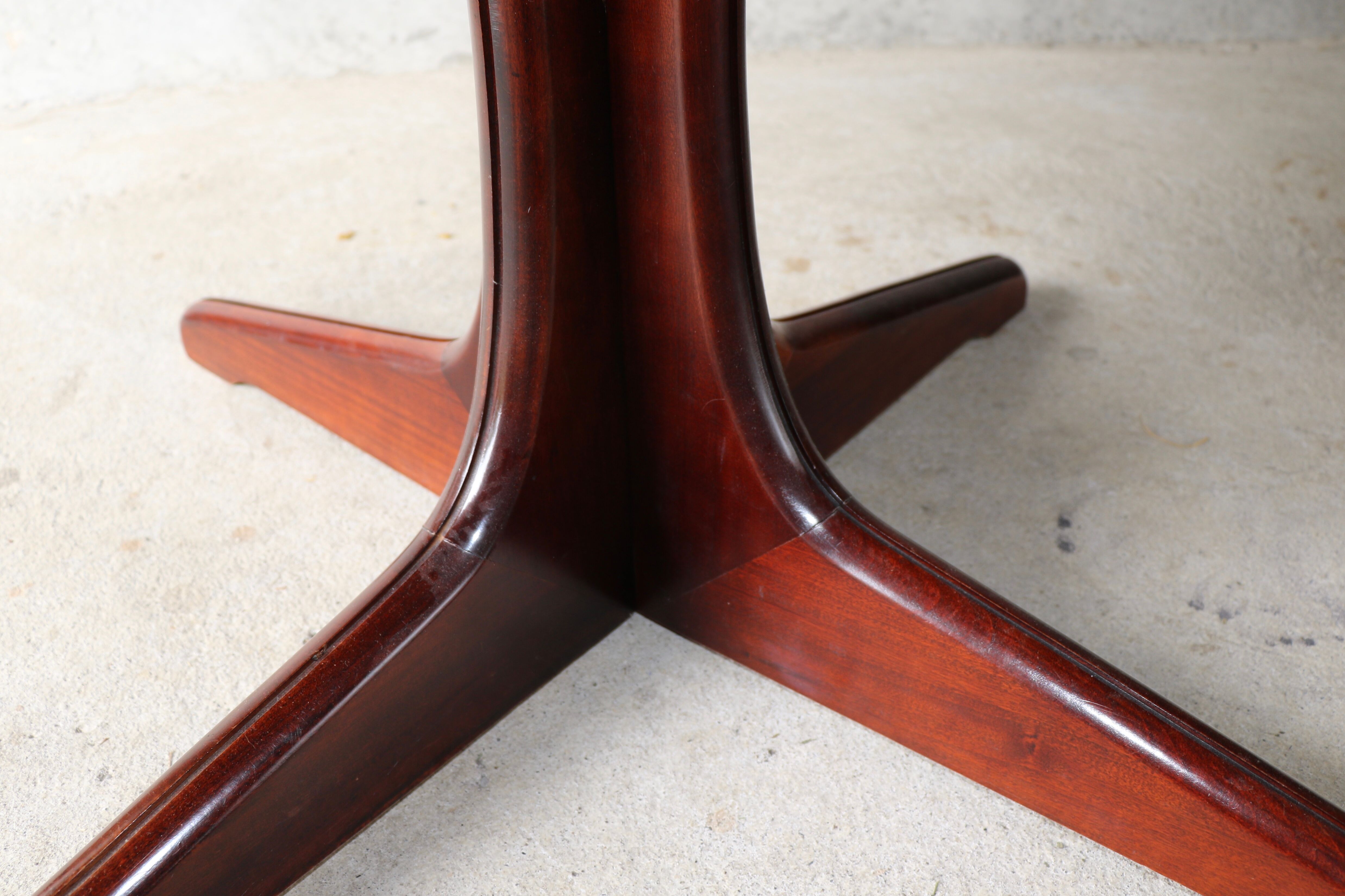 Table ronde Baumann vintage