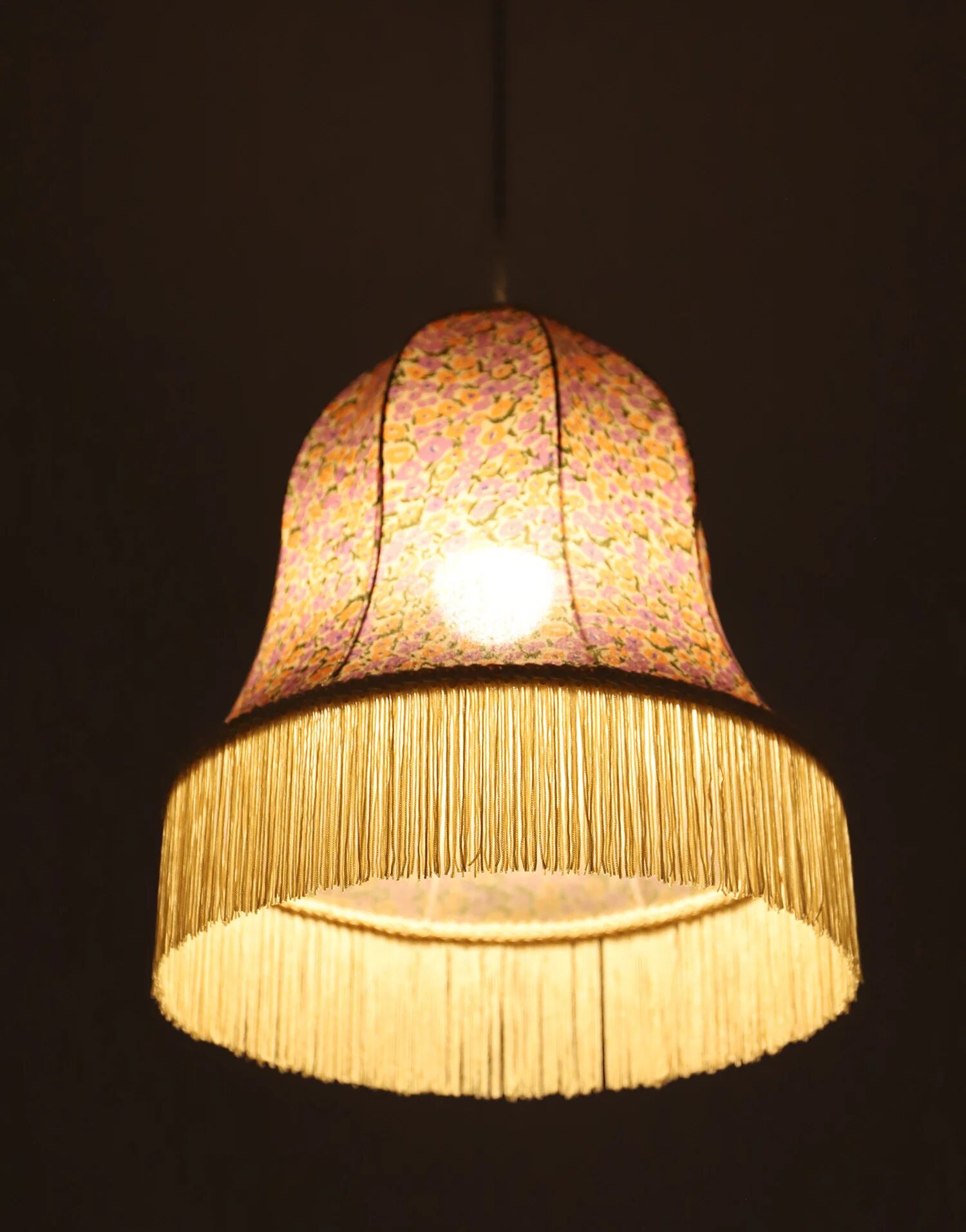 Suspension Armande "bell" shape printed with fringes