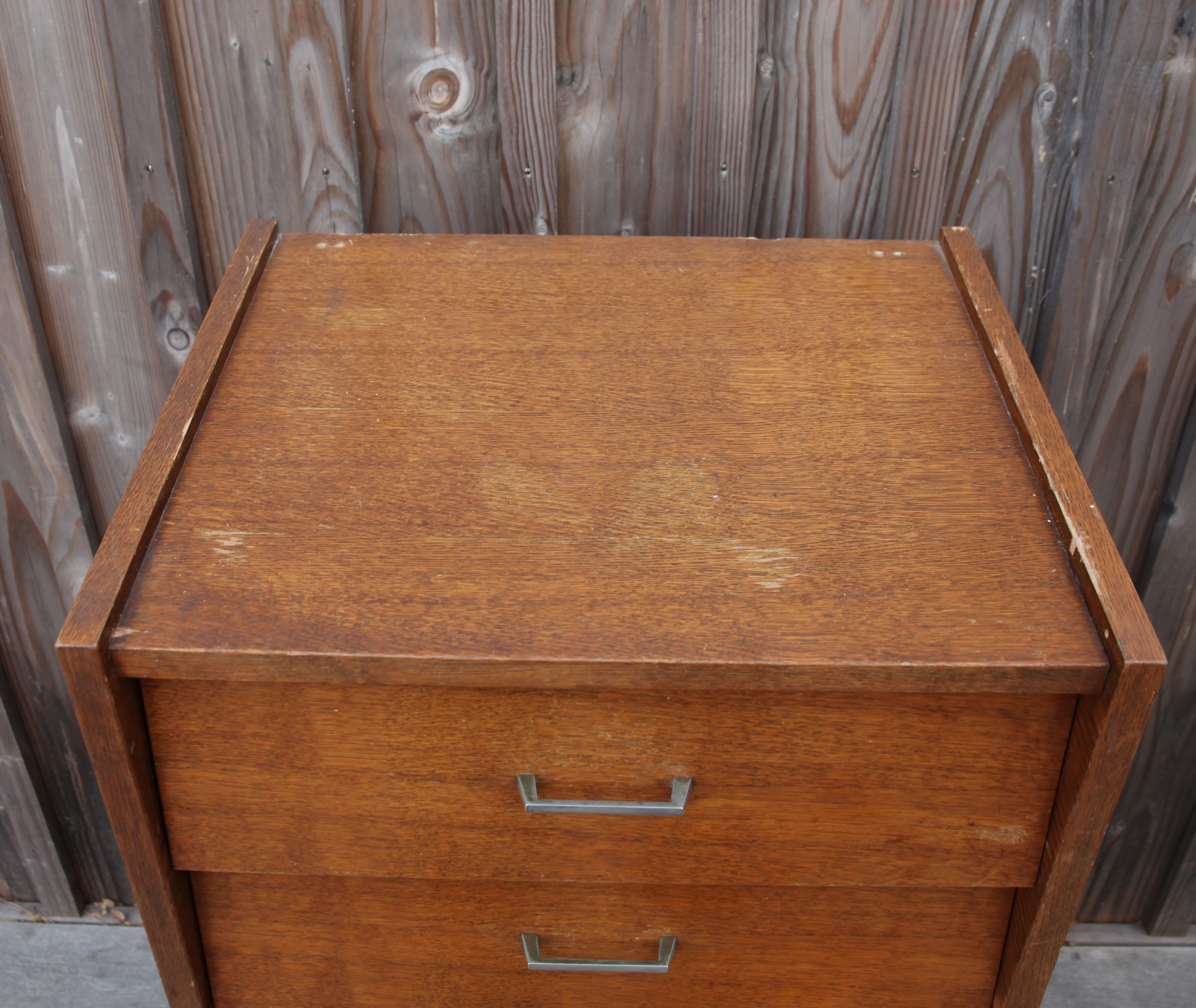 Commode ou chiffonier vintage