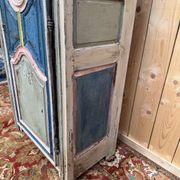 Bonnetière with a single door – Polychrome solid oak