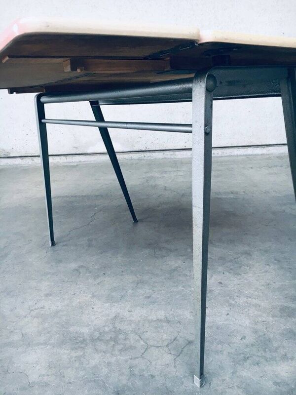 Dutch Industrial Desk attributed to Wim Rietveld for Ahrend De Cirkel, Netherlands, 1960s