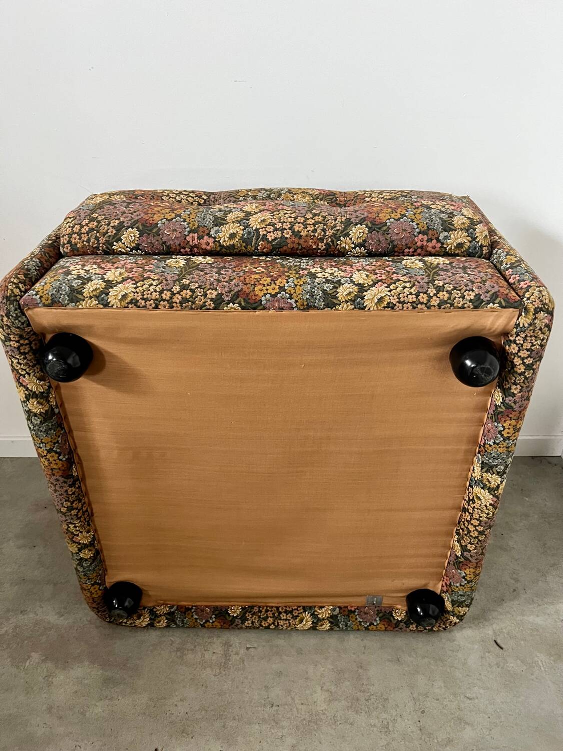 Old floral pattern armchair design Wittmann Austria Josef Hauffmann vintage