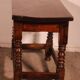 Spanish table from the 17th century in walnut.
