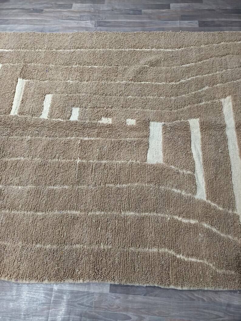 Natural handmade Berber rug, size 150 x 250 cm