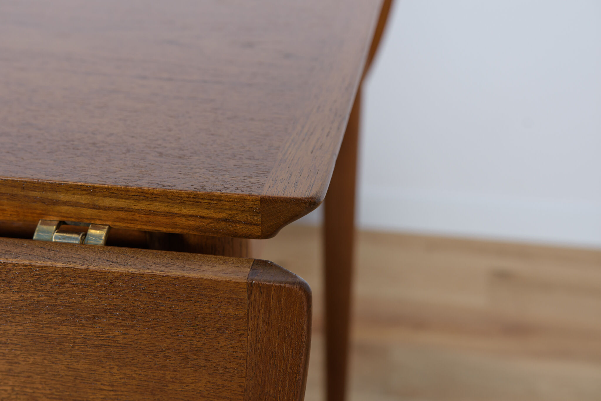 Table à manger extensible en teck, années 1960