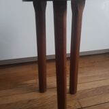 Wooden milking tabpuret