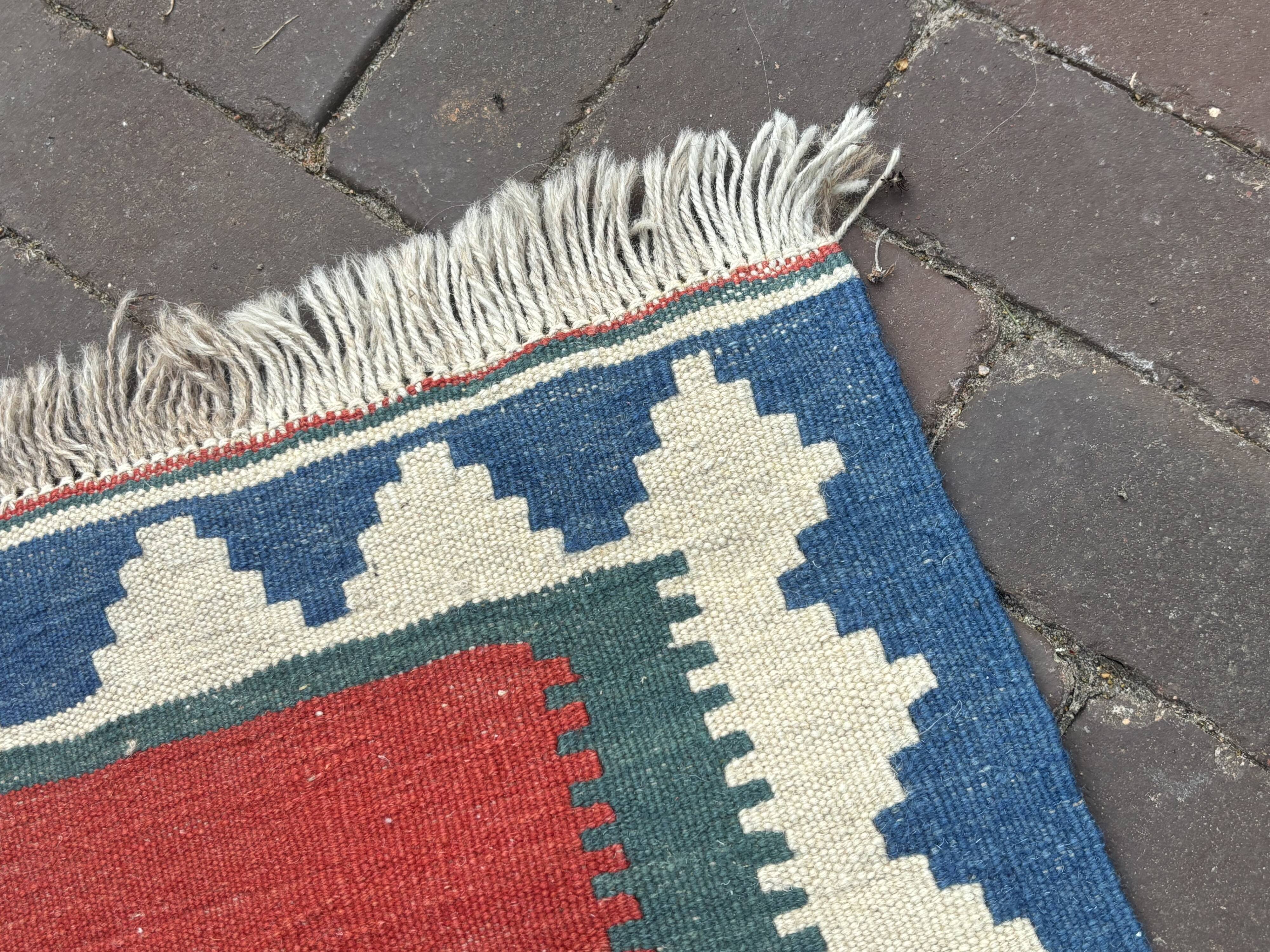 Tapis Kilim vintage