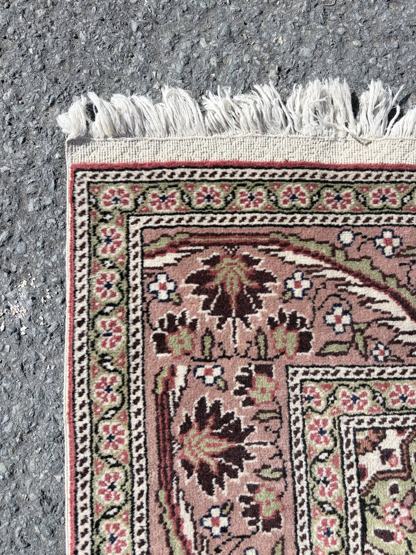 Handmade Turkish Oriental rug in wool