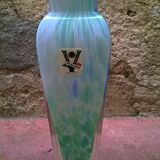 Vase with décor