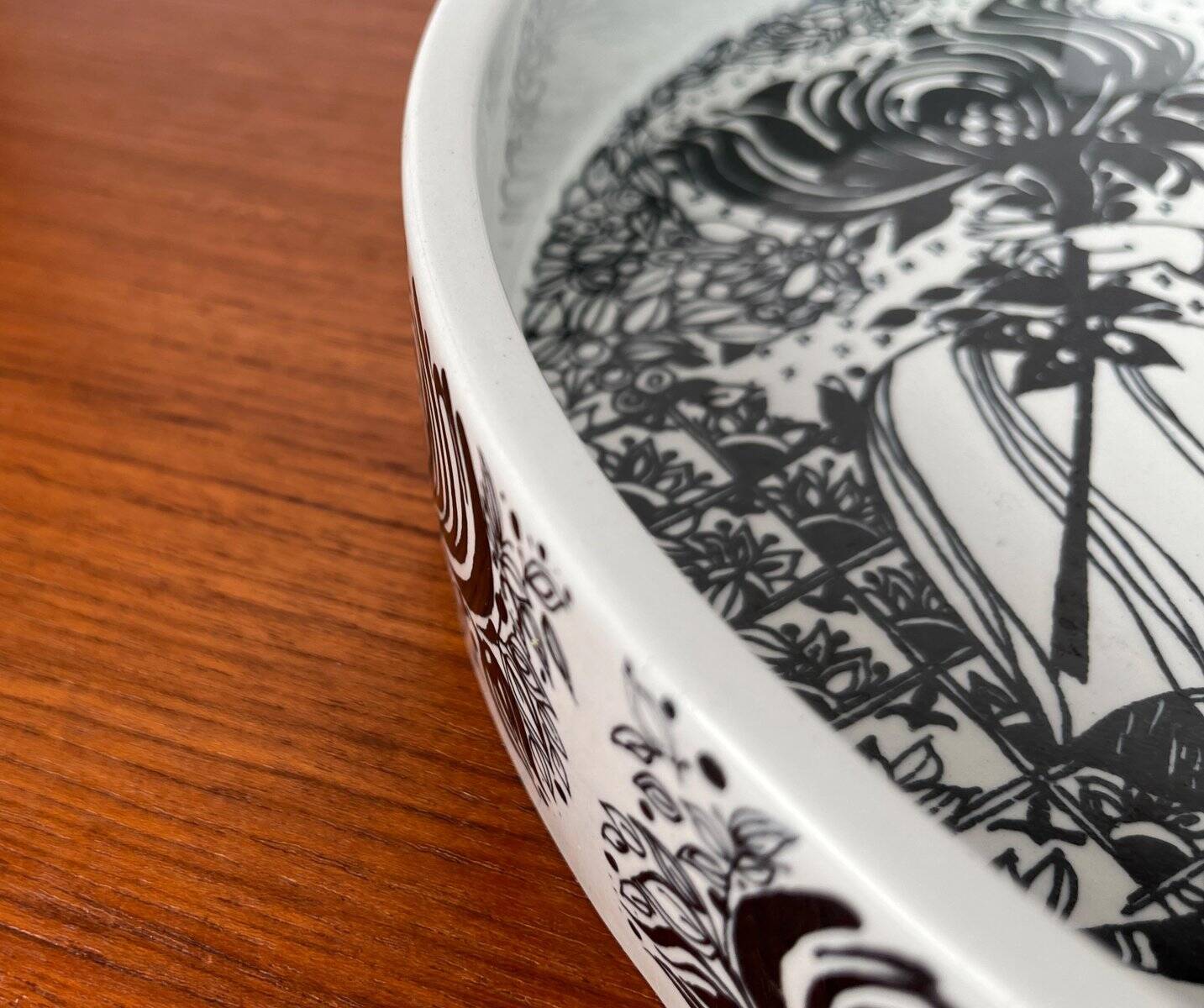 Danish Flora bowl mid-century by Bjørn Wiinblad for Nymolle, Denmark, 1960s.