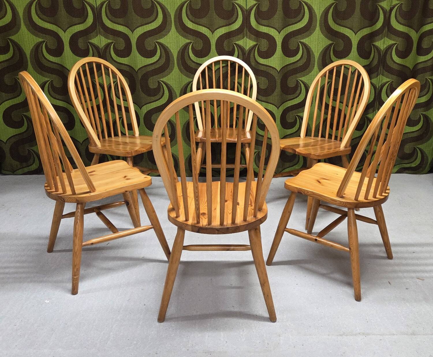 Set of 6 Danish pine chairs 1980