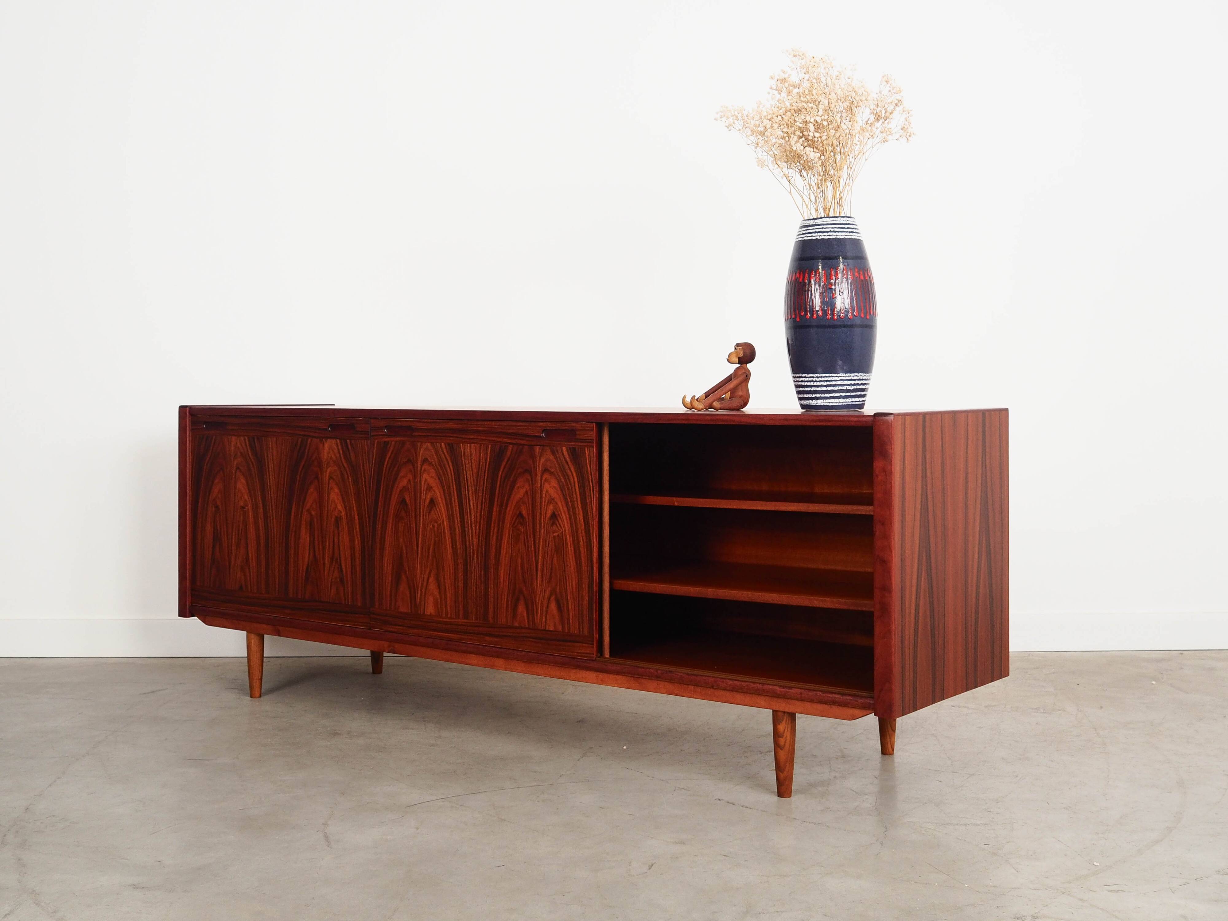 Rosewood sideboard, Danish design, 1970s, manufactured by Skovby Møbelfabri