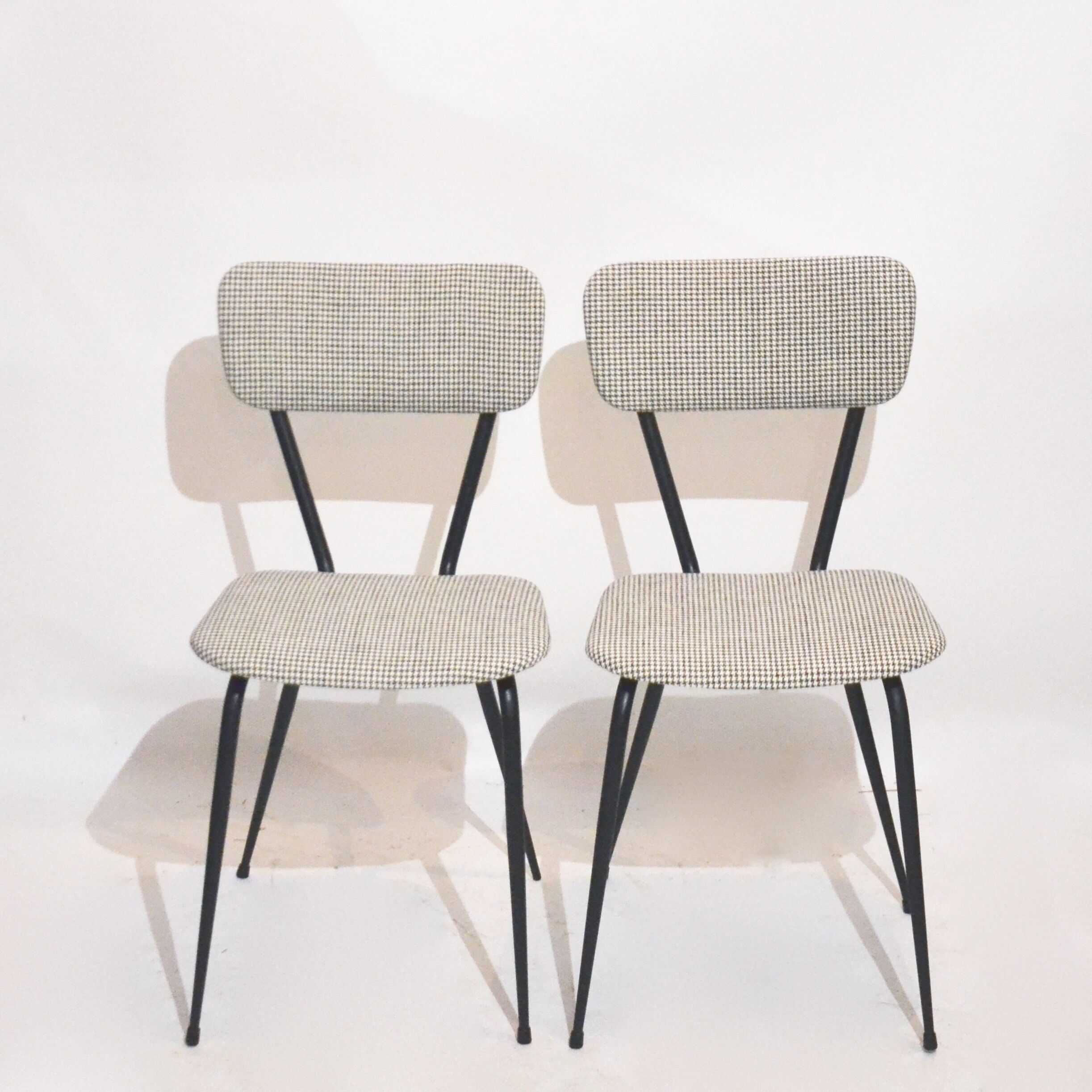 Pair of chairs 50