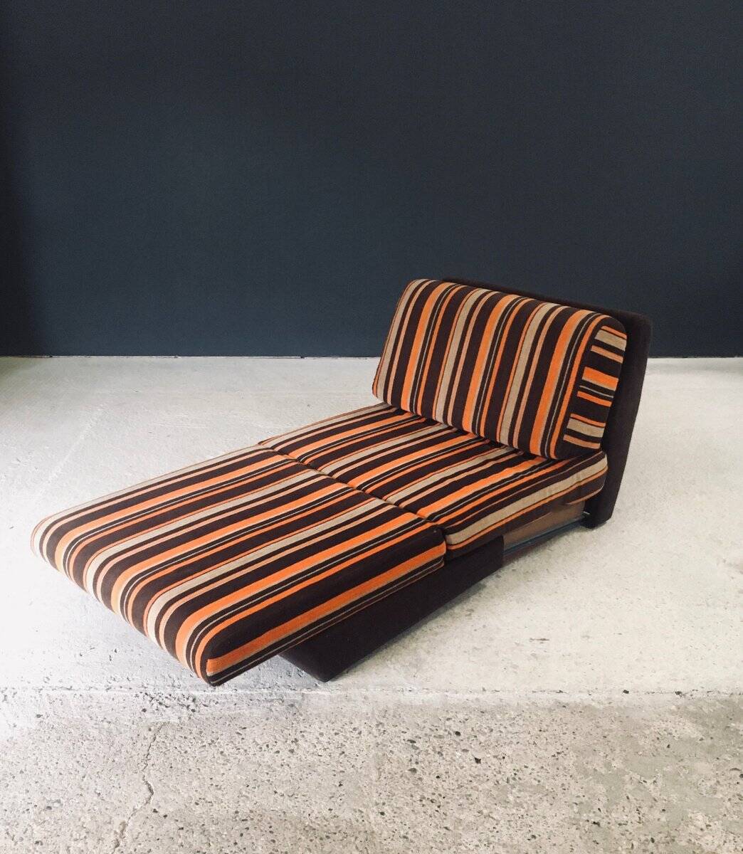 Fold-out extendable lounge chair, 1970s