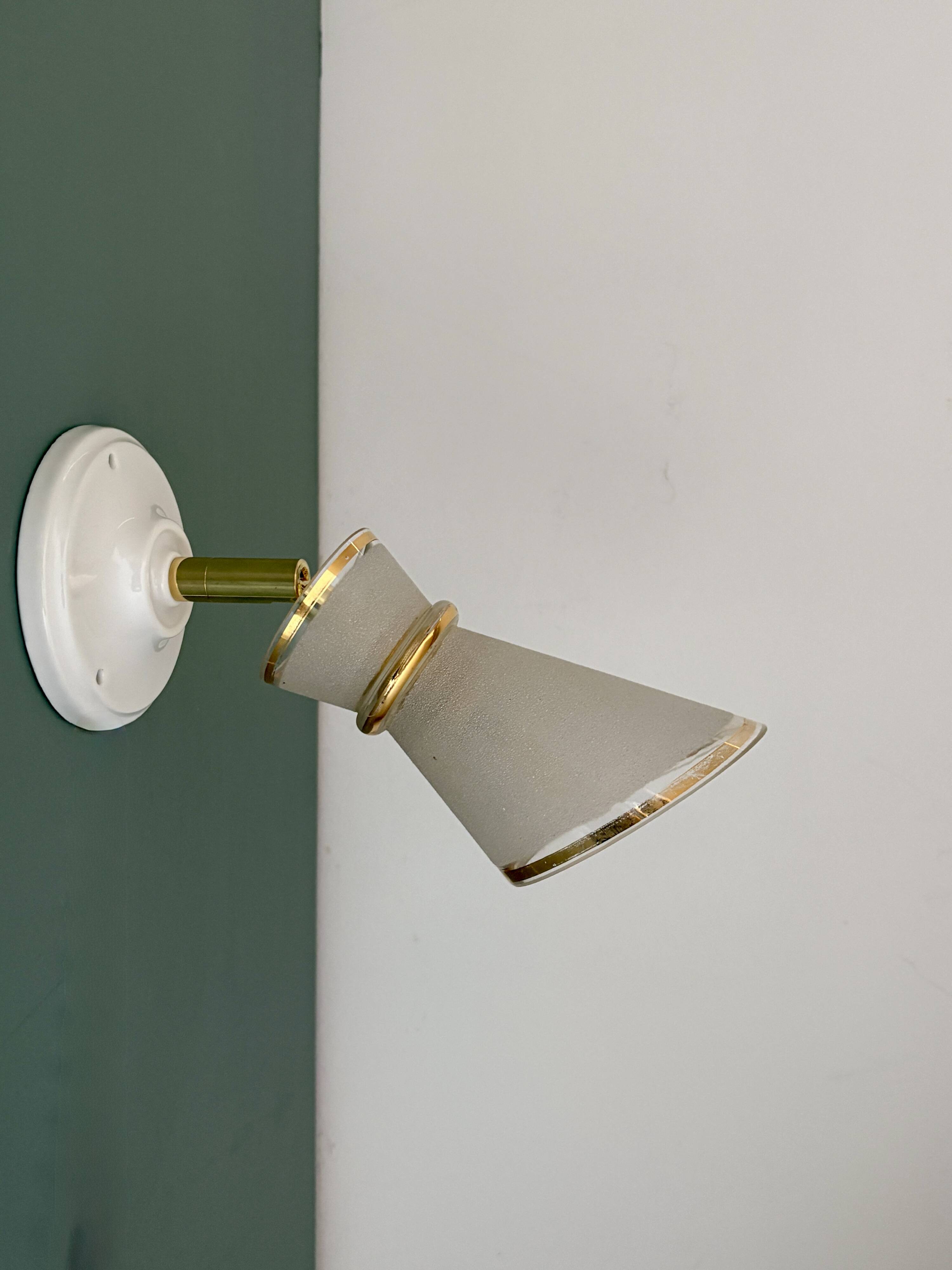 Vintage tulip wall light in white and gold frosted glass