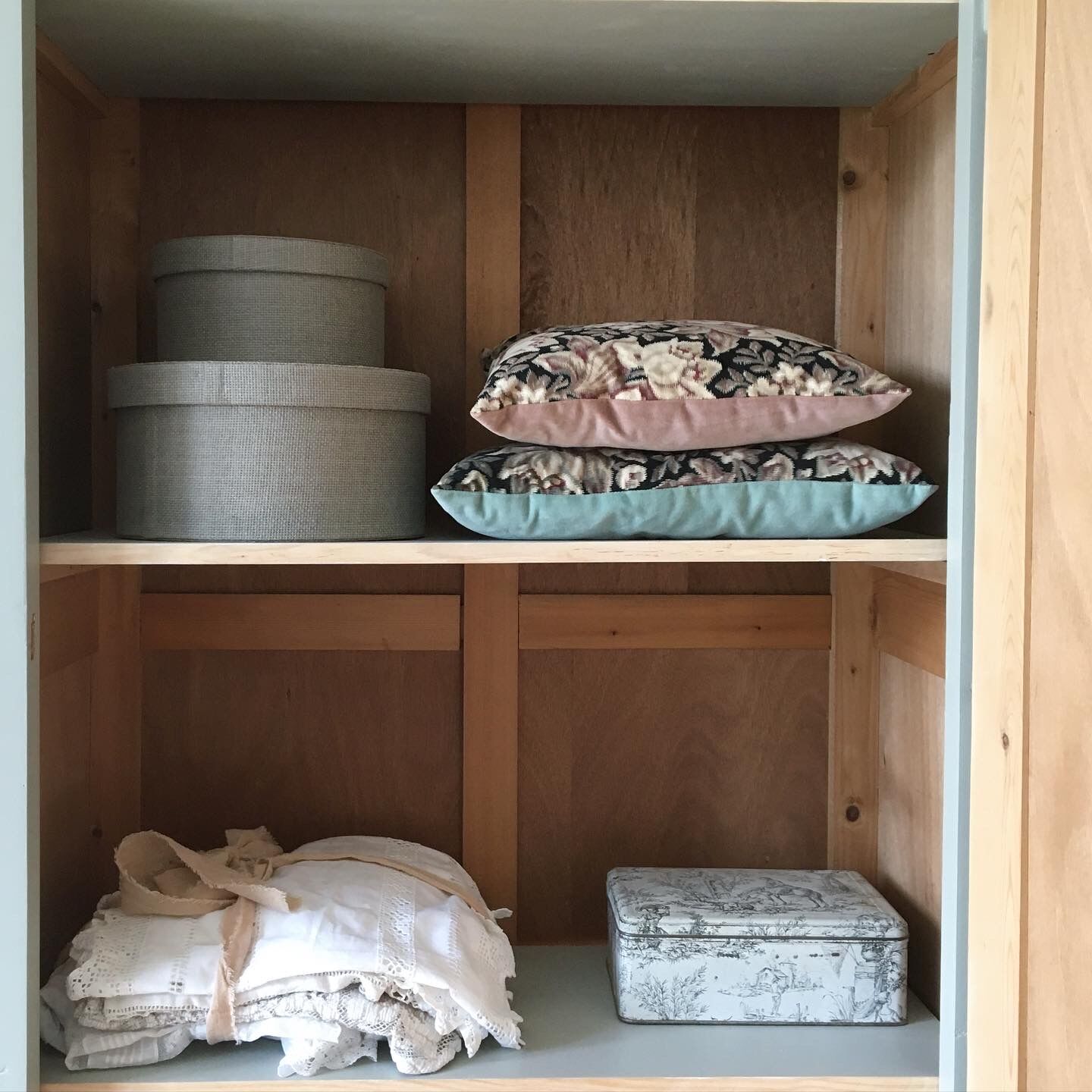 Parisian bonnetière