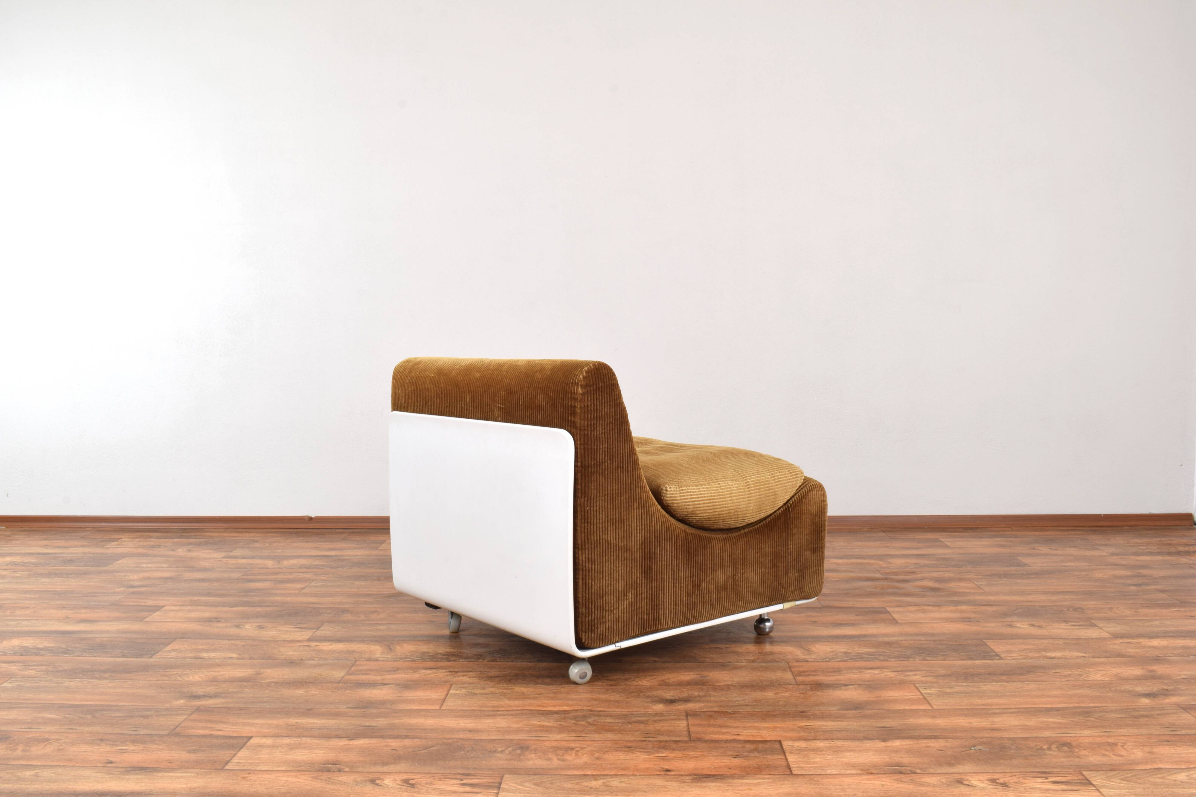 Fauteuil lounge space-age modèle orbis par luigi colani pour cor, années 1970.