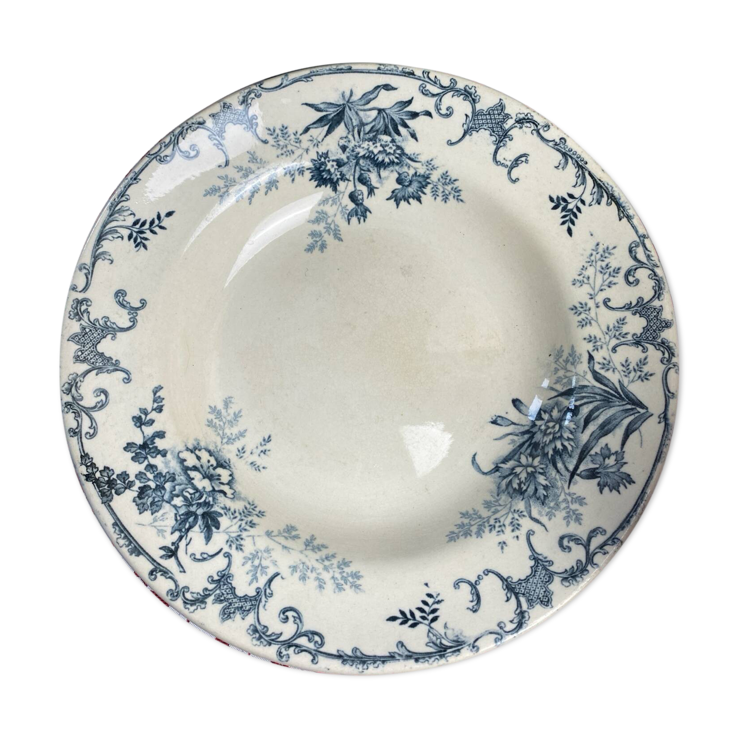 Deep plate stamped Choisy le Roi model Floréal