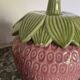 Pot céramique en forme de fraise