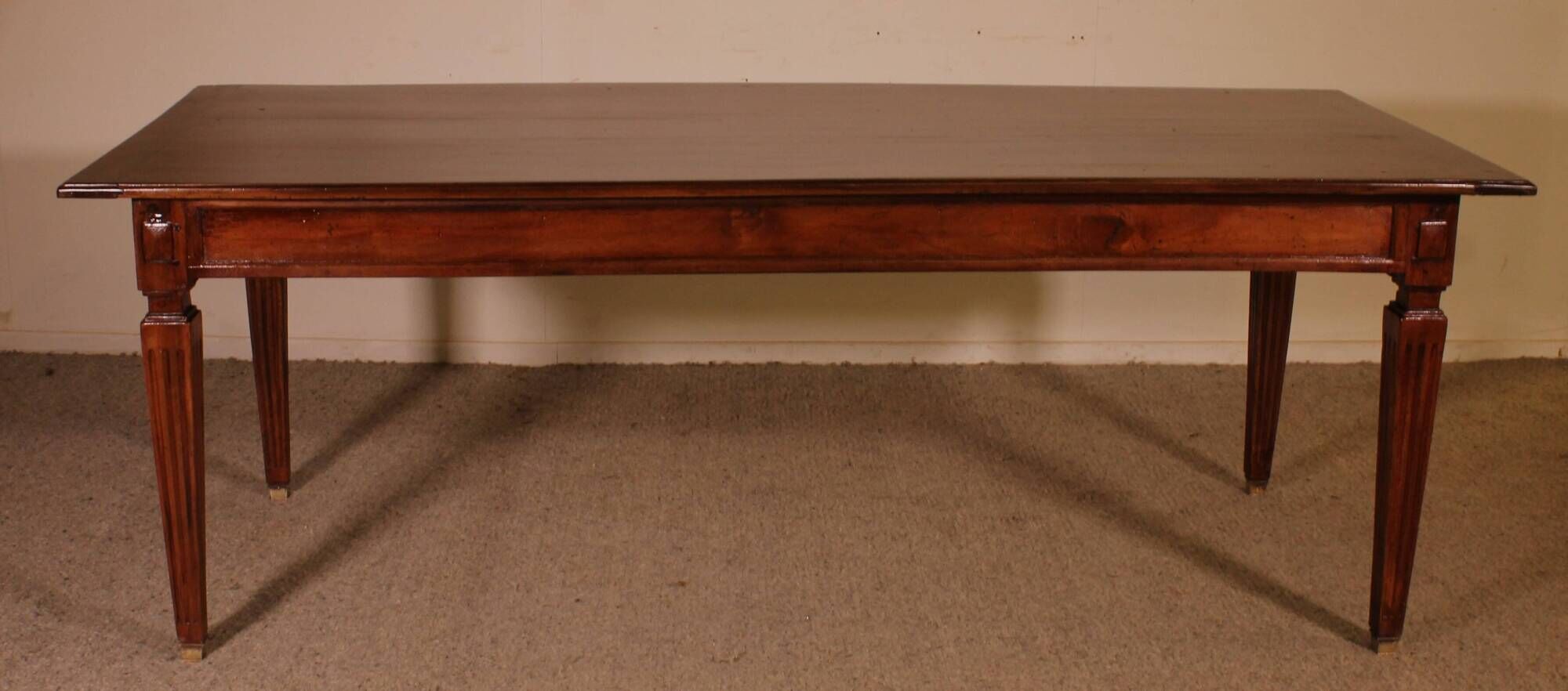 Louis XVI Period Walnut Dining Table - 18th Century