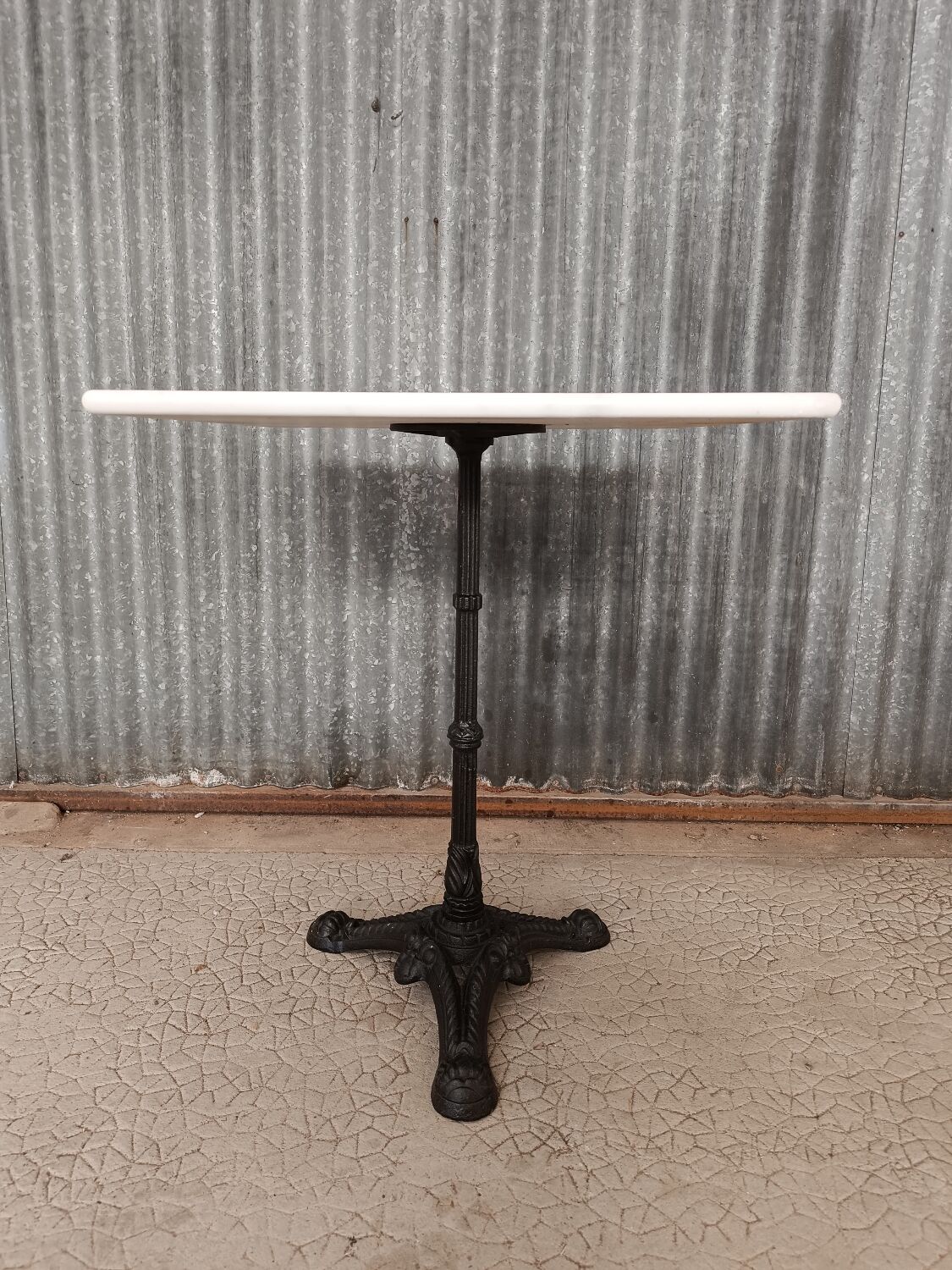 Vintage bar / bistro table in cast iron and marble