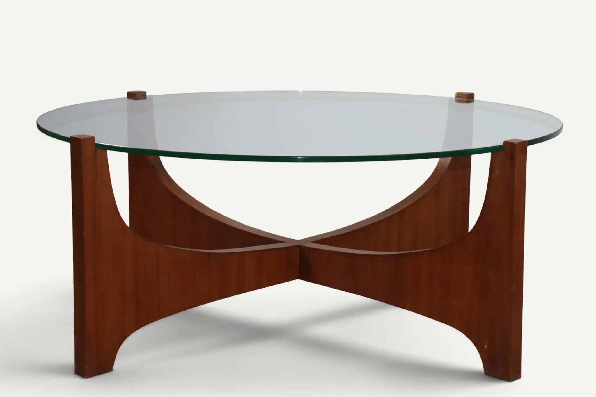 Round coffee table in teak and glass, after Hugues Poignant – 1960s