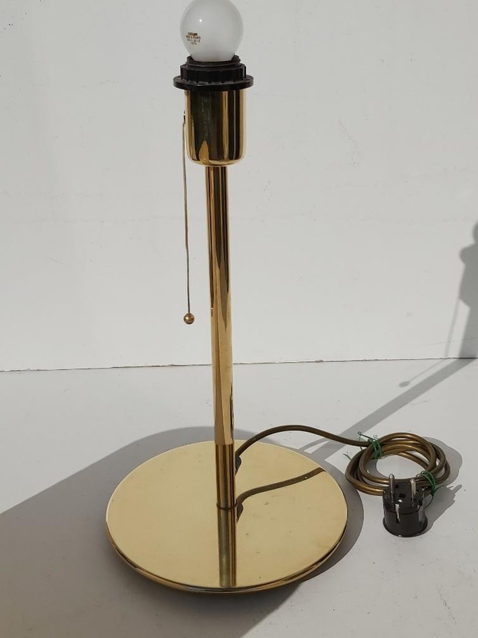 Lampe design laiton Sergio Bernardi Milano
