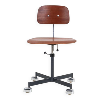 Kevi office chair by Jørgen Rasmussen / Teak / 1960s / Mid-century Danish modern design