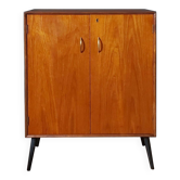 Meuble sur pieds inclinés, Suède, années 1960