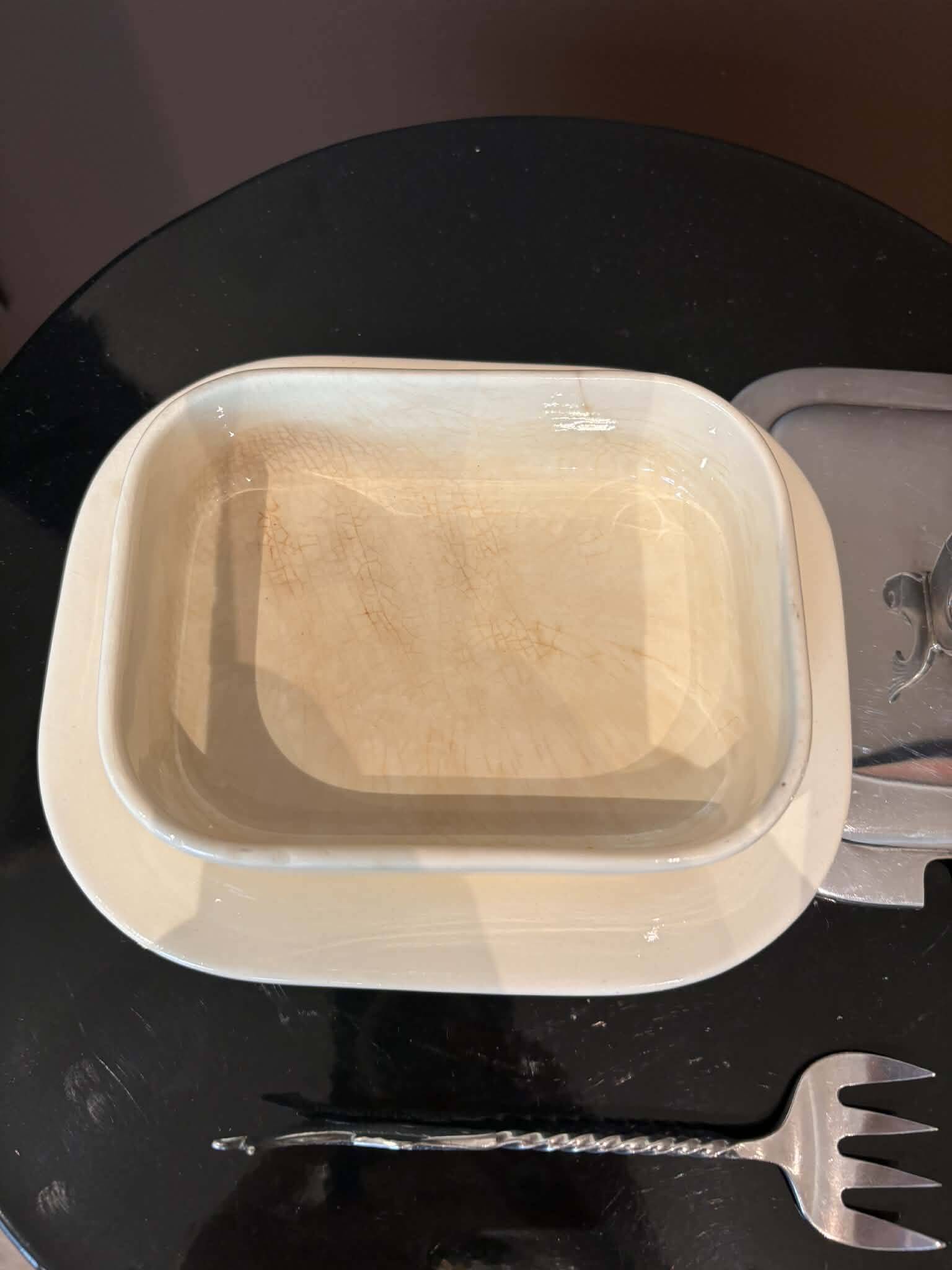 Butter dish