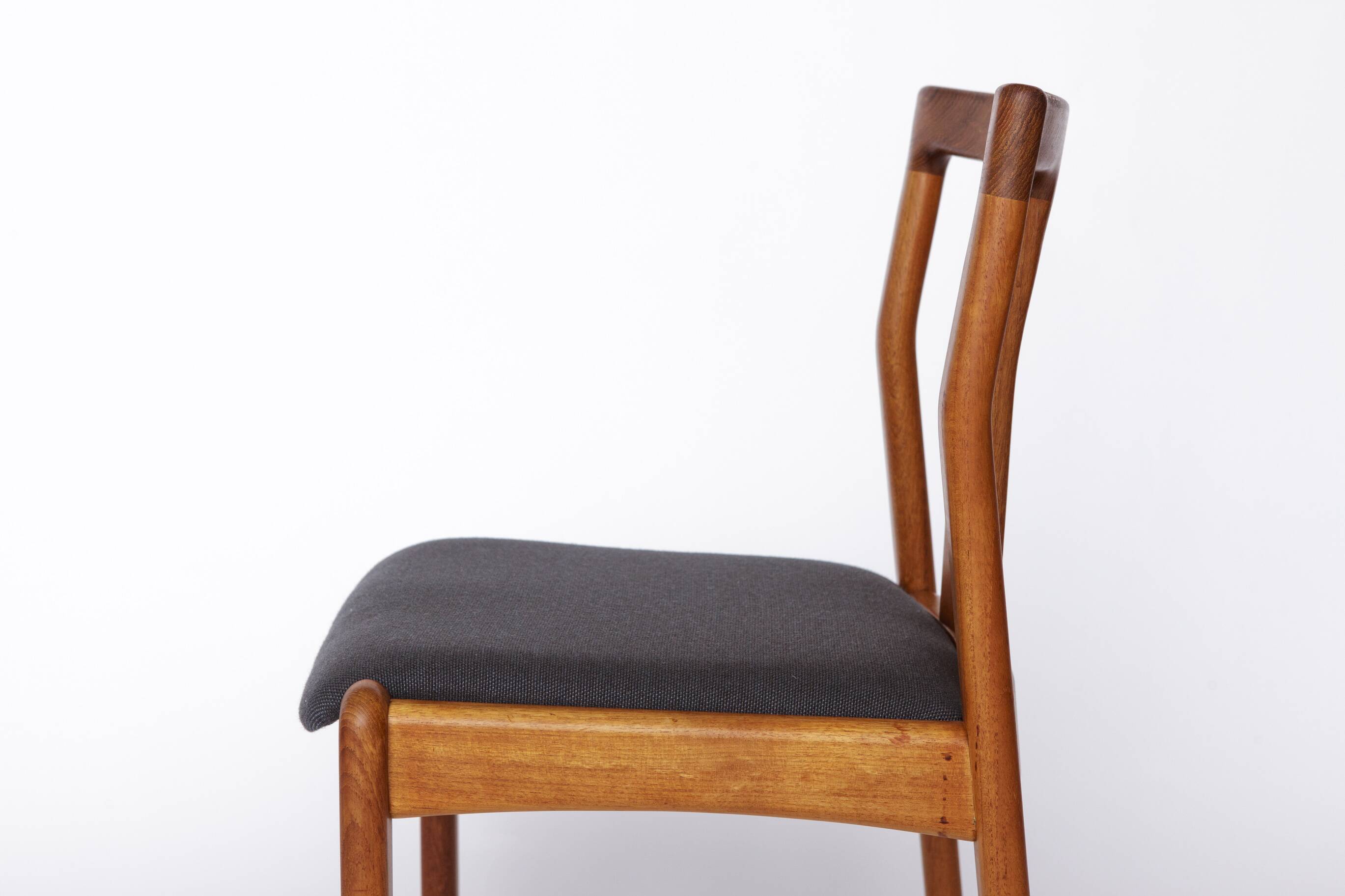 4 chaises en teck de style danois par Dyrlund , années 1960