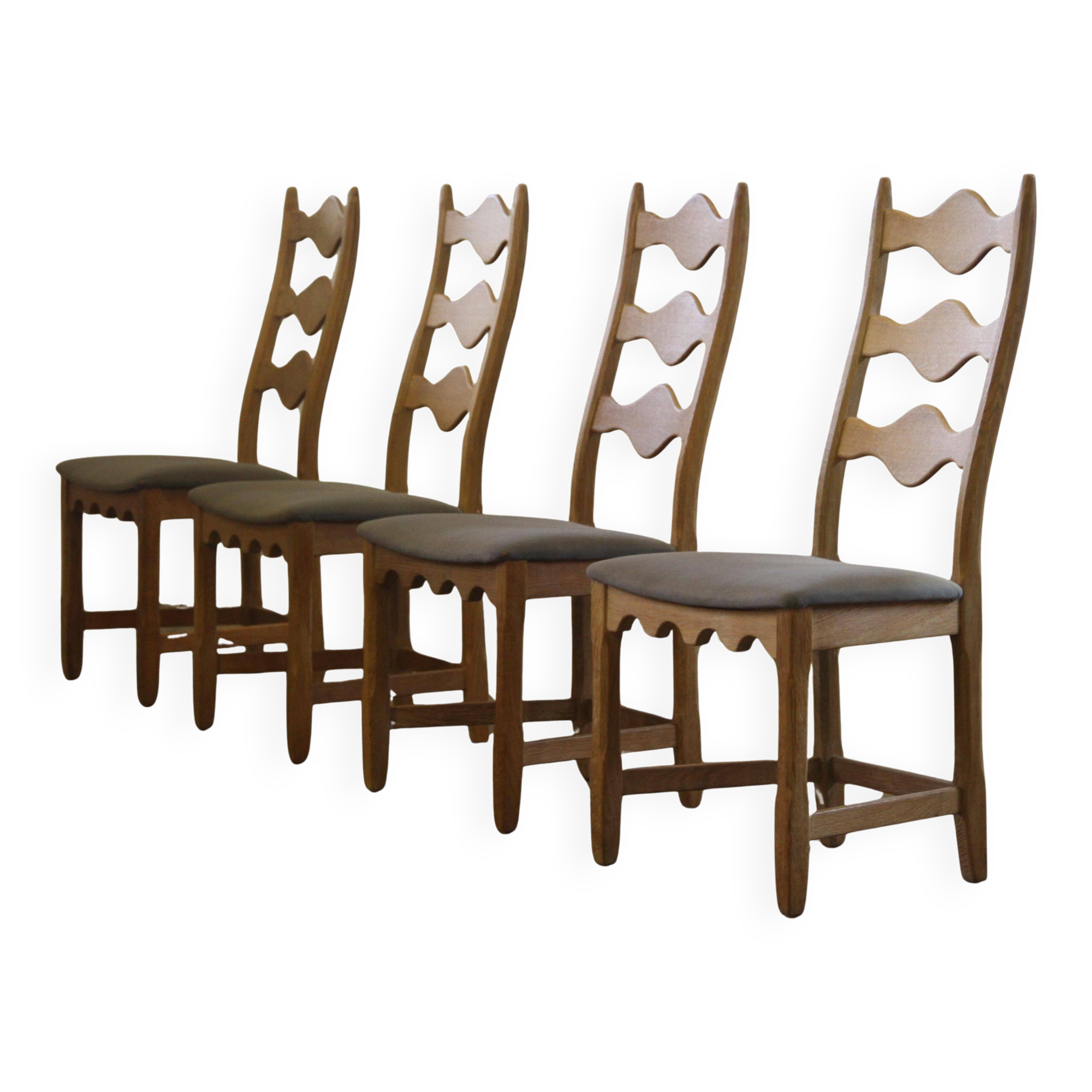 Chaises en chêne à dossier haut / échelle de style Henning Kjærnulf, années 1960, ensemble de 4