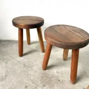 Série de 3 tabourets tripodes en hêtre, années 60