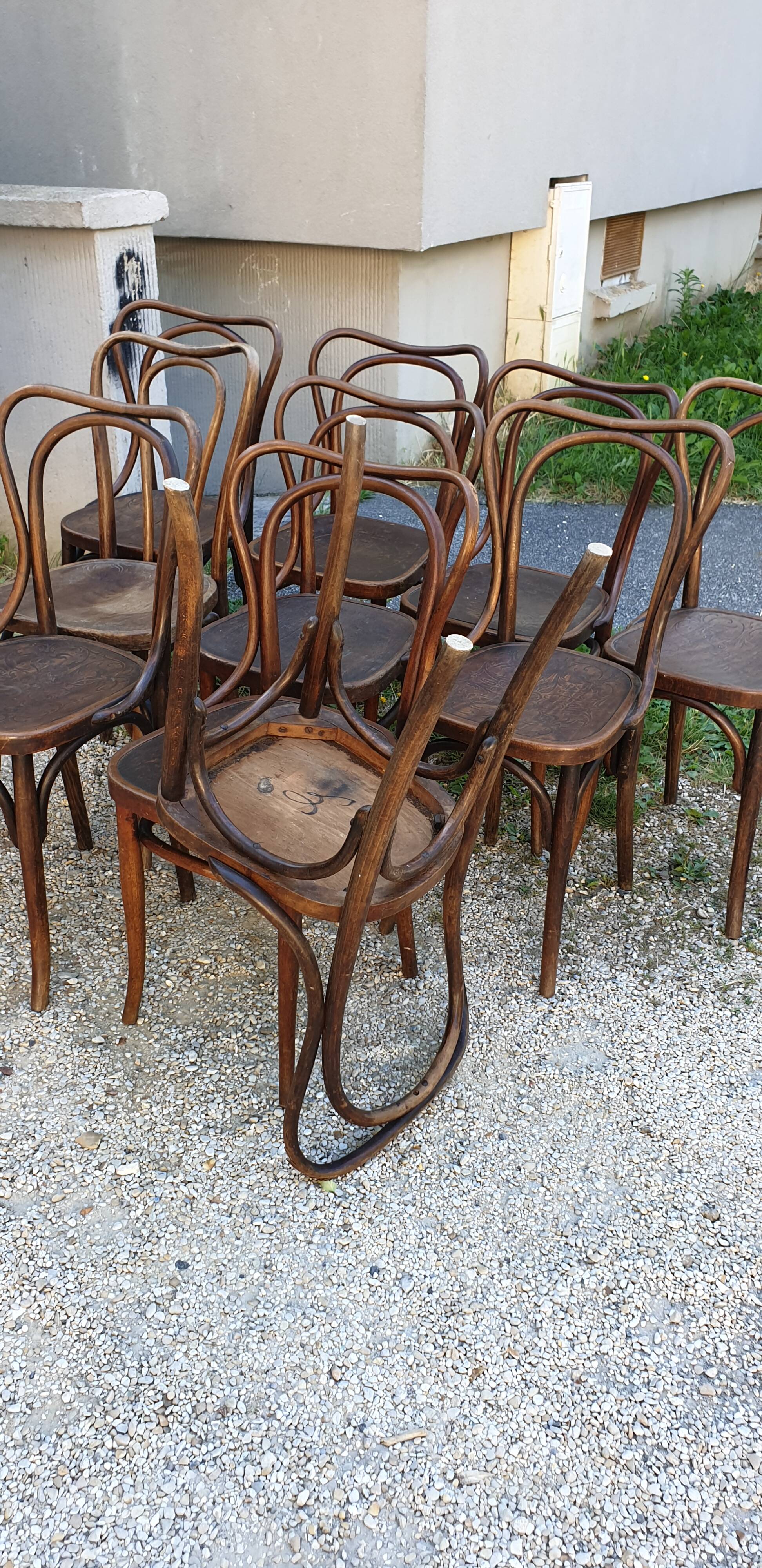 10 chaises Jacob & Joseph Kohn en bois courbé 1900