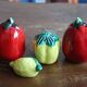 Set of glazed ceramic salt and pepper shakers – Fruits & vegetables