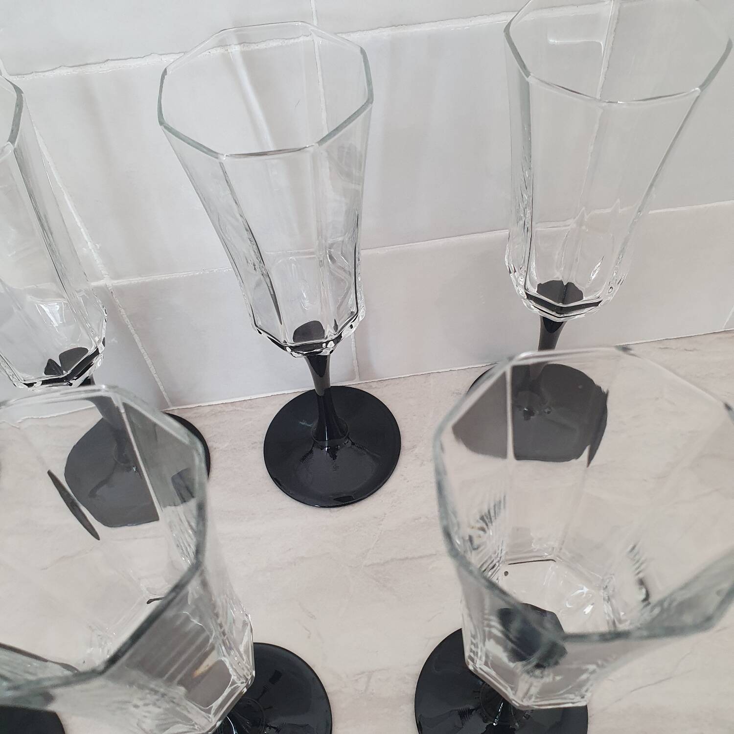 8 Octagonal Pied Noir Champagne Flutes