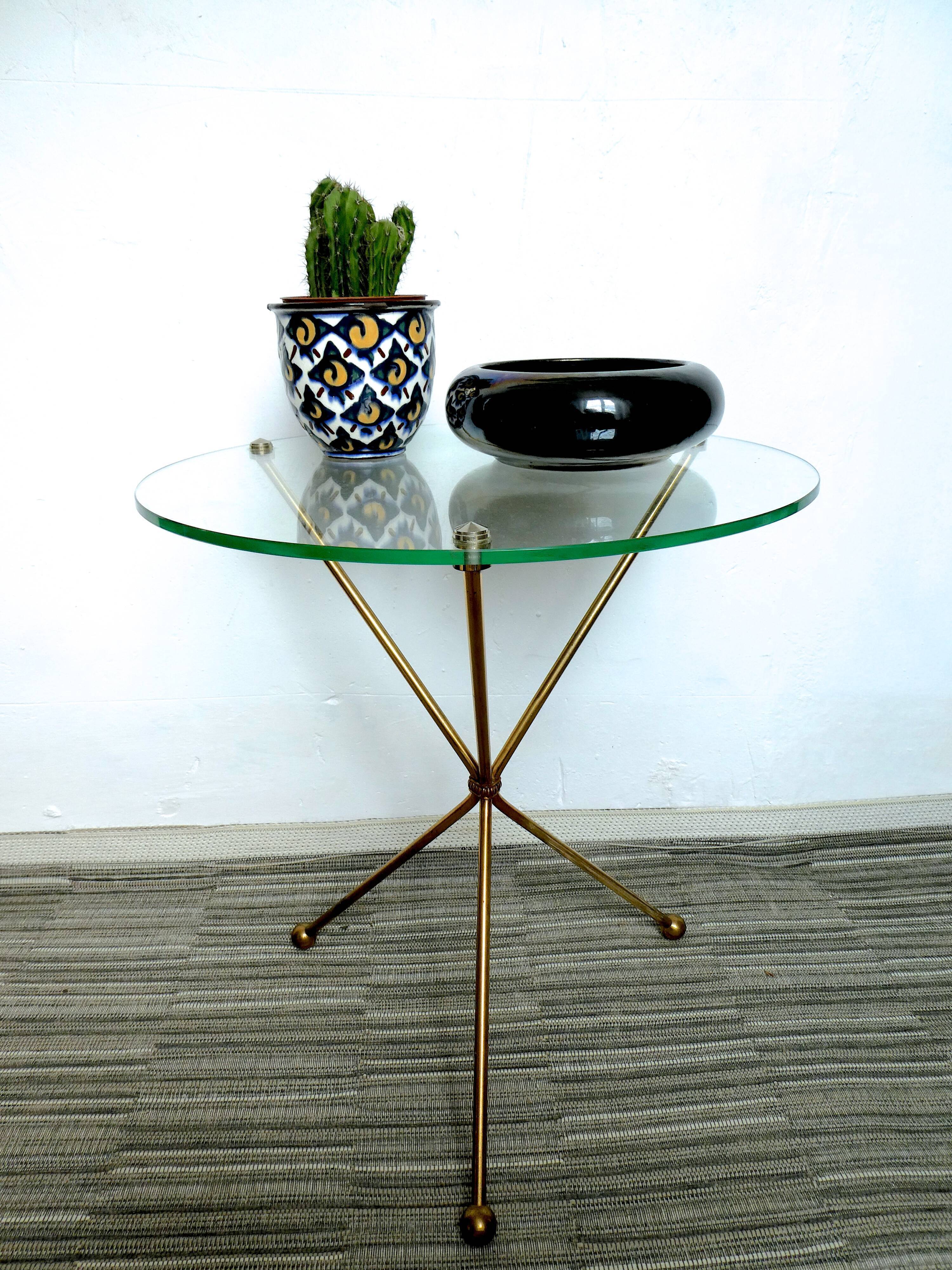Tripod pedestal gold metal side and glass tray, years 50