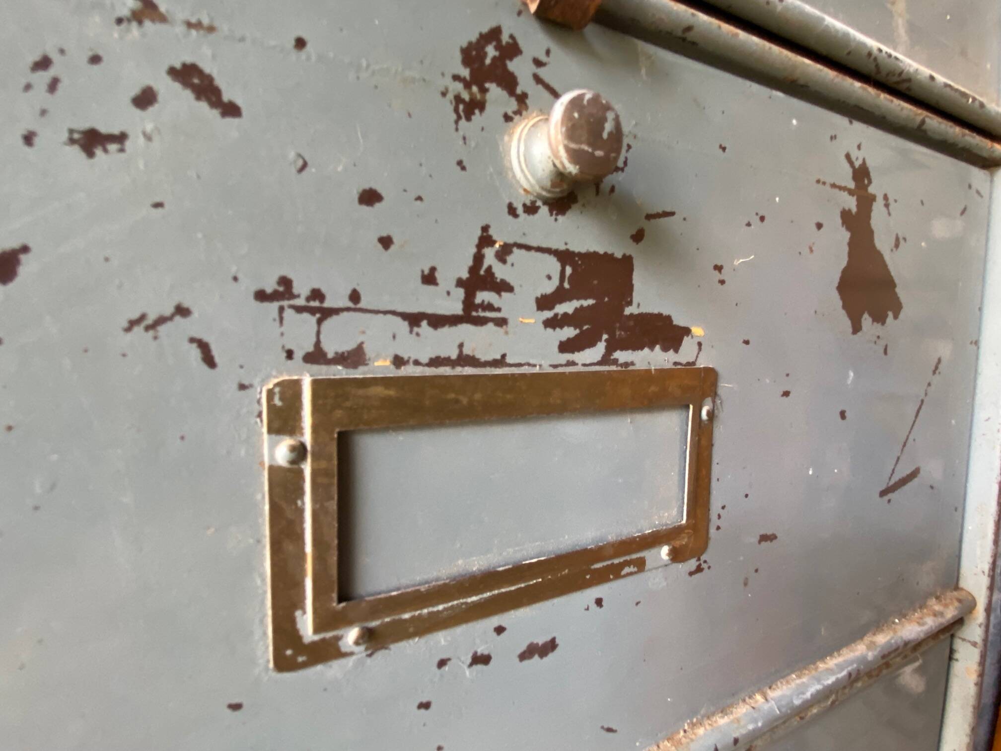 Cabinet with 10 valves roneo industrial metal 1950 n2