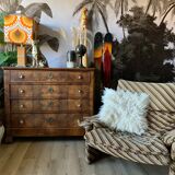 Antique chest of drawers