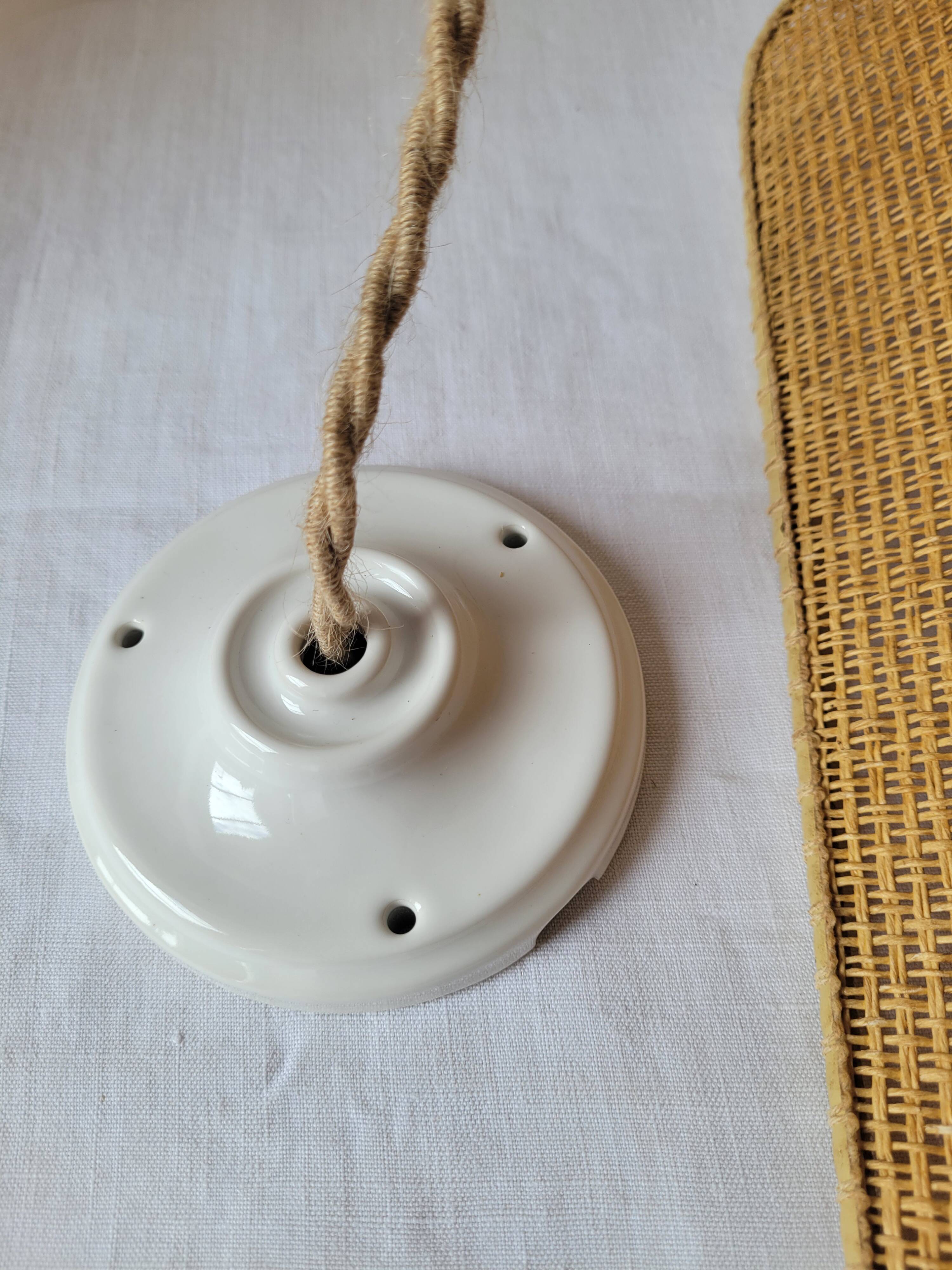 Rabane and leather suspension