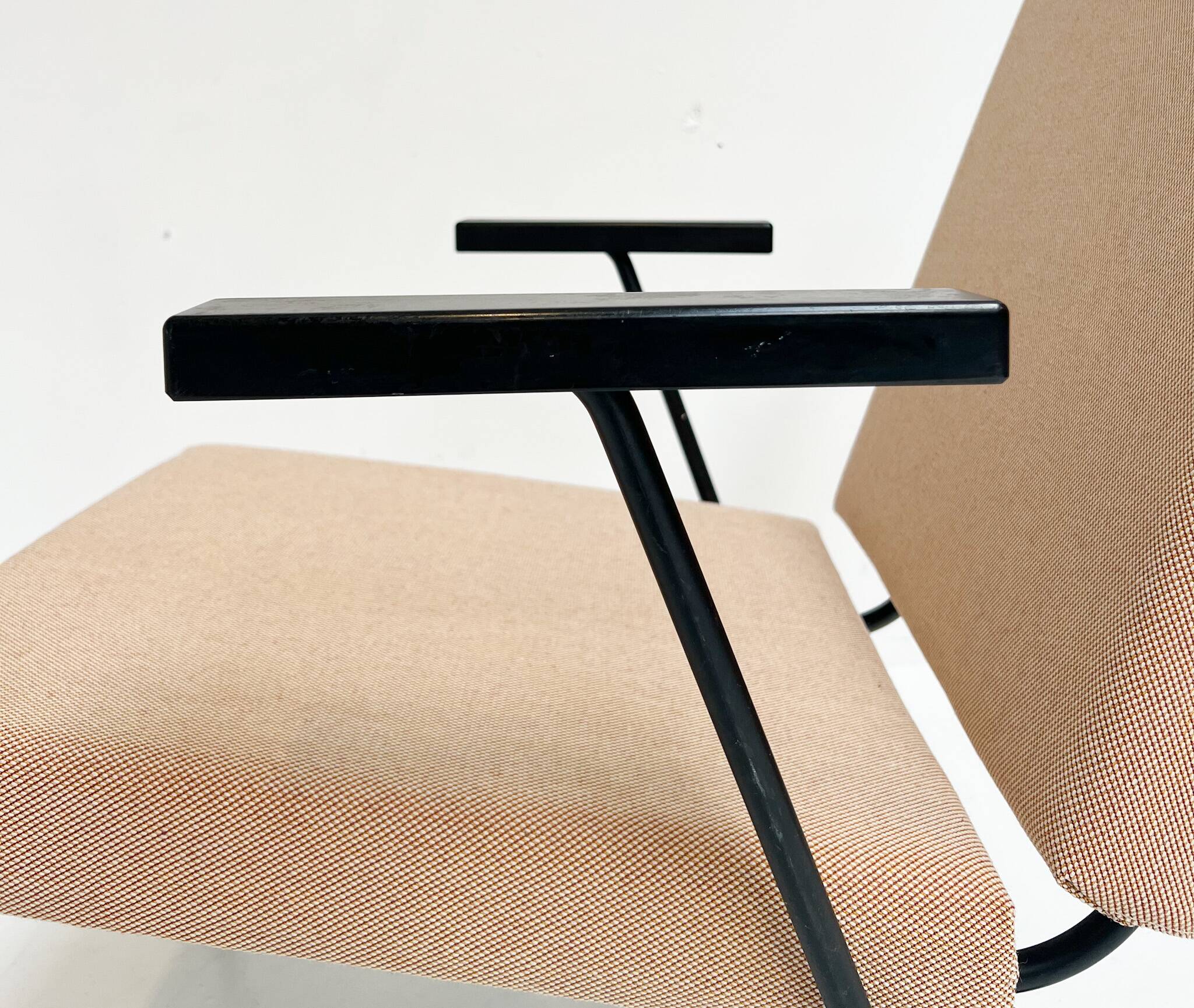 Cream Gispen 1407 armchair by Wim Rietveld, 1950s